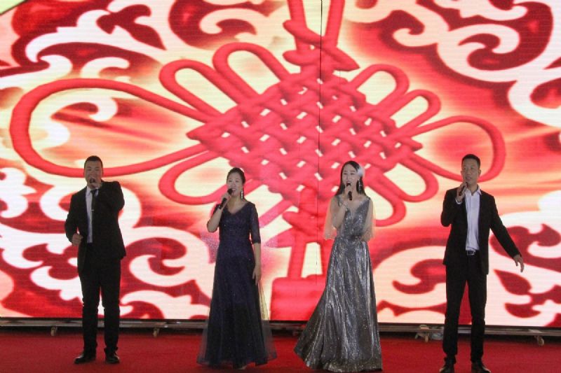 “凝心聚力 ·砥礪前行”— 龍港集團(tuán)2020新春年會(huì)完美收官！