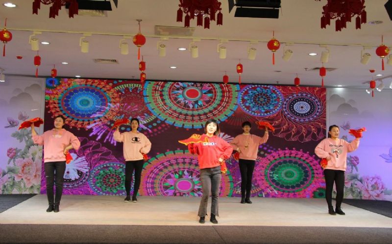 不忘初心 衷愫韶華——龍港集團迎新春文化盛宴震撼來襲！