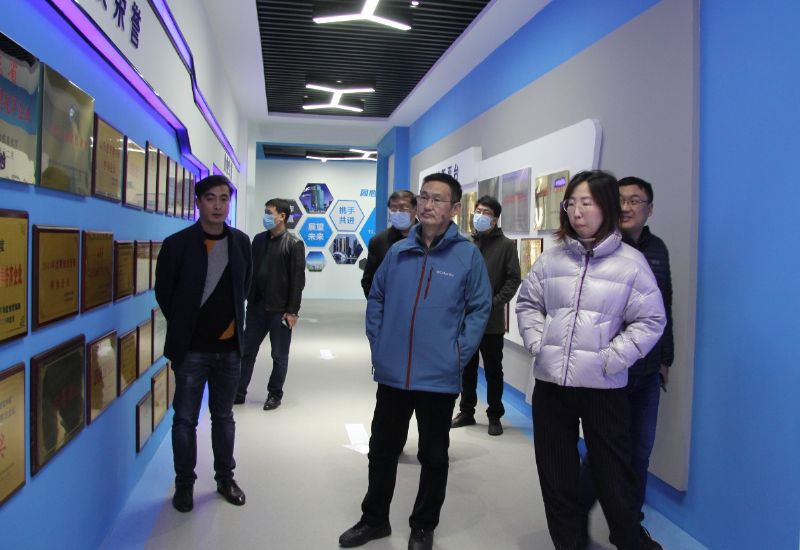山東省海洋局到龍港硅業公司考察省現代海洋產業技術創新中心建設情況